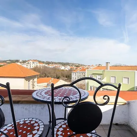 Romantic Rooftop Apart W/ River View Ac Heating Lisboa